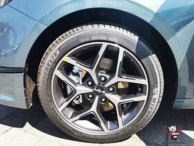 Kia Cee'd_sw 1,5T DCT Ultimate Edition +Style+Sound+Navi+17Zoll Ceed_sw