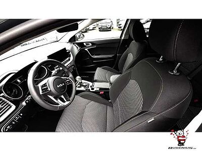 Kia Cee'd 1,5T DCT Ultimate +Style+Sound+Navi+17Zoll Ceed
