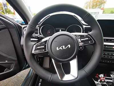 Kia Cee'd 1,5T DCT Ultimate +Style+Sound+Navi+17Zoll Ceed