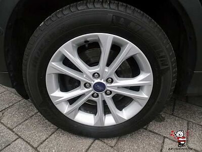 Ford Kuga 2.0 TDCI Titanium+Navi+Winter+Parkassist+Design