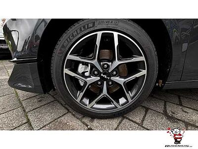 Kia Cee'd 1,5T DCT Ultimate +Style+Sound+Navi Ceed