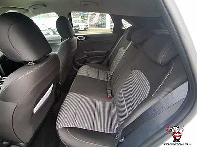 Kia Cee'd 1,5T DCT Ultimate +Style+Sound+Navi+17Zoll Ceed