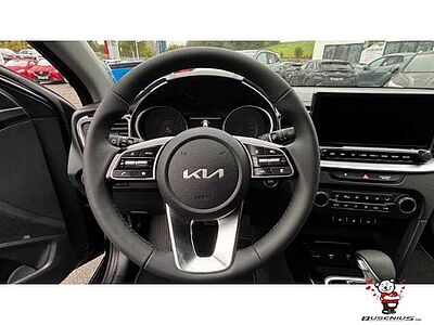 Kia Cee'd 1,5T DCT Ultimate +Style+Sound+Navi+17Zoll Ceed