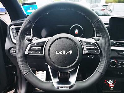 Kia Cee'd_sw 1,5T DCT GT-Line +Tech+Leder+Pano+18Zoll Ceed_sw
