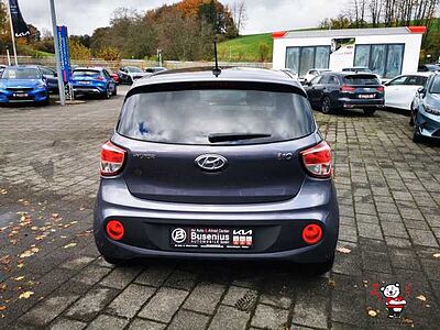 Hyundai i10 1.0 YES! Plus+Navi+Freisprech+SHZ+DAB